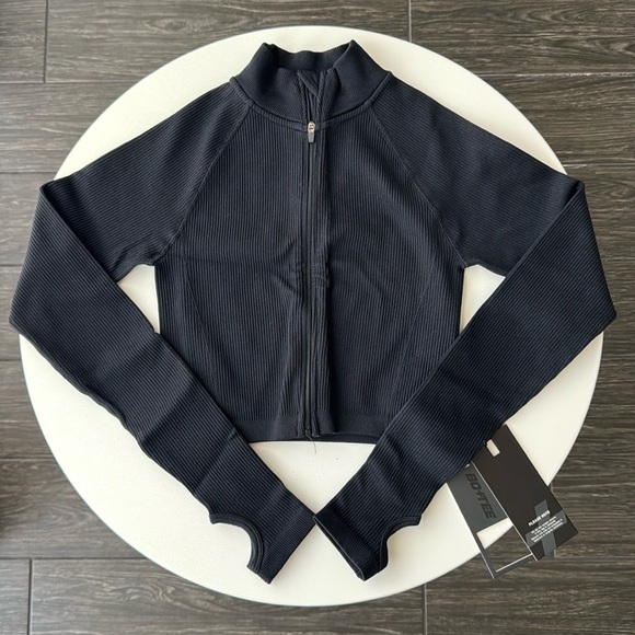 Oh Polly BO+TEE Consistent Zip Up Jacket in Black XS - Picture 3 of 16